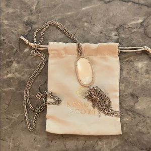 Kendra Scott Rayne necklace in Mother of Pearl